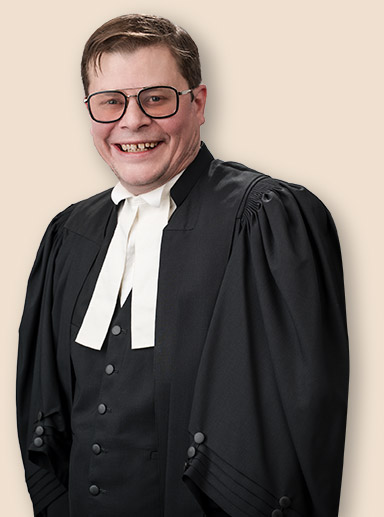 bio2-robert-carter-lawyer-specializing-in-advocay-services